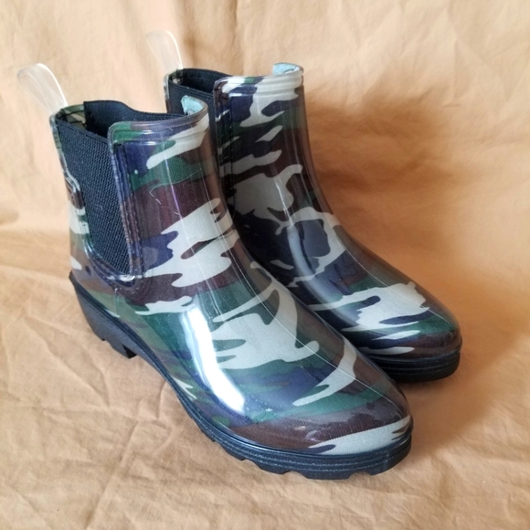 Seven7 Shoes - Seven7 Camo Rain Boots